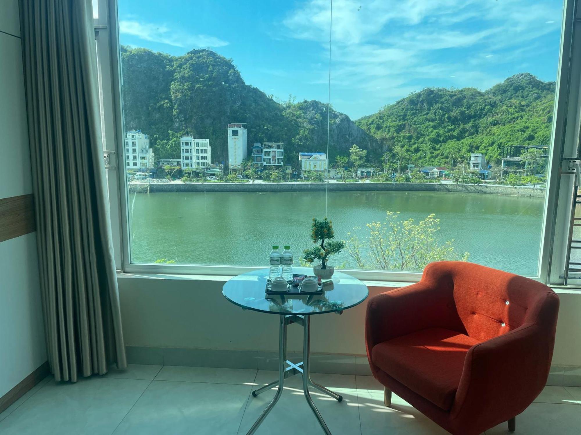 Отель Seoul Seaview Dong Khe Sau Экстерьер фото